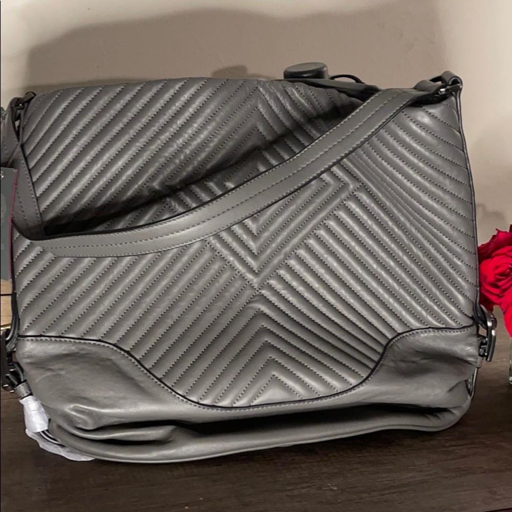 NWT Beautiful Gray Leather Vince Camuto Handbag